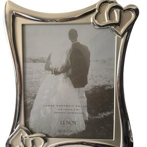 Vintage Lenox Gallery wedding Photo Frame Silver Hearts 8 X 10